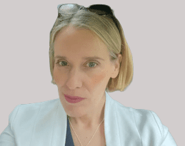 Headshot of Julie Thomas